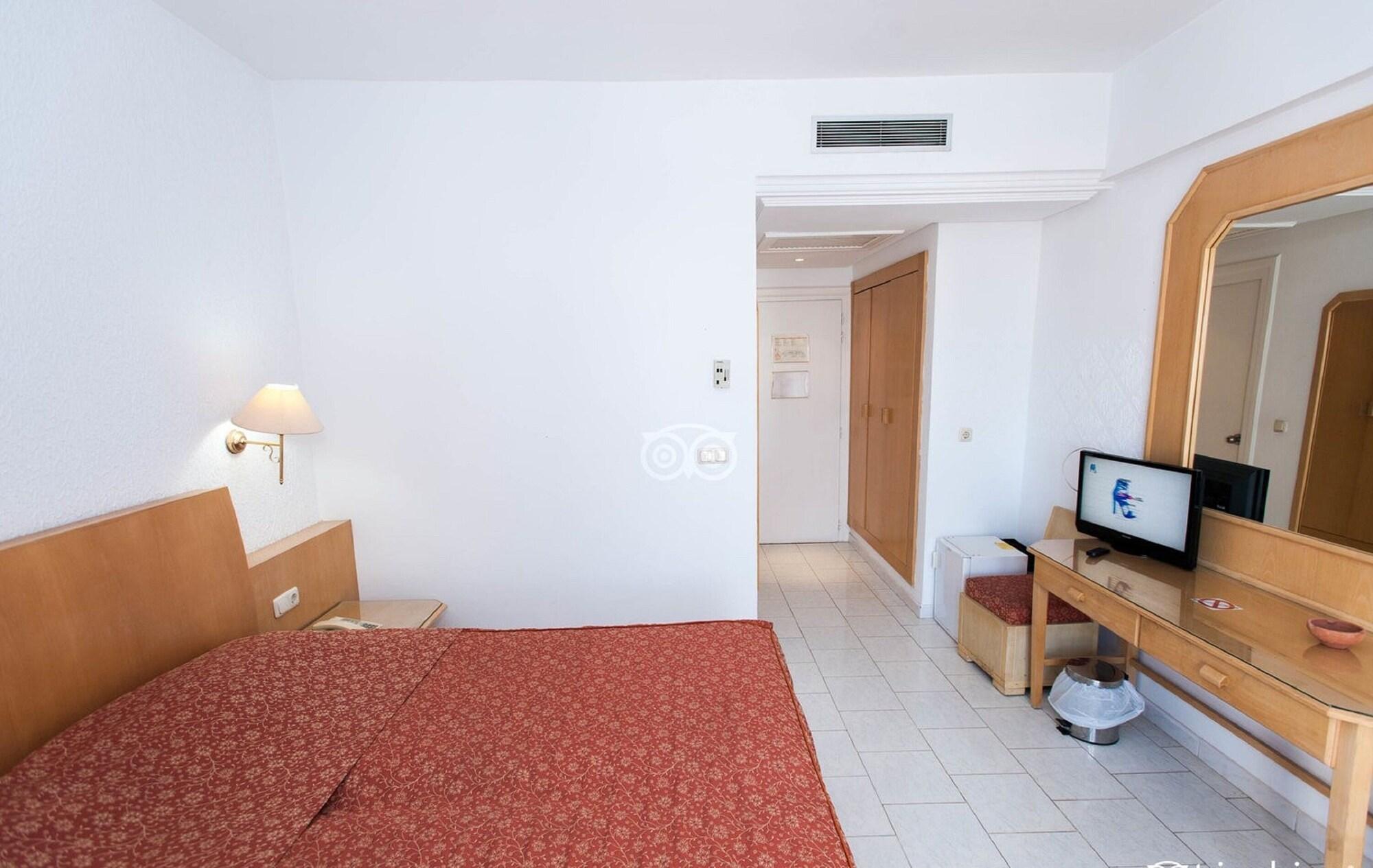 Business Center 3*